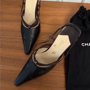 CHANEL Slingbacks